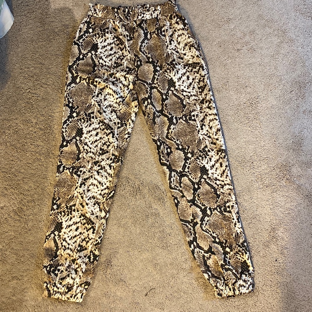 Hayden snake print jogger size small